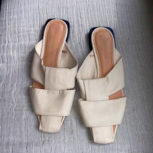 Gorgeous cream colored soft leather